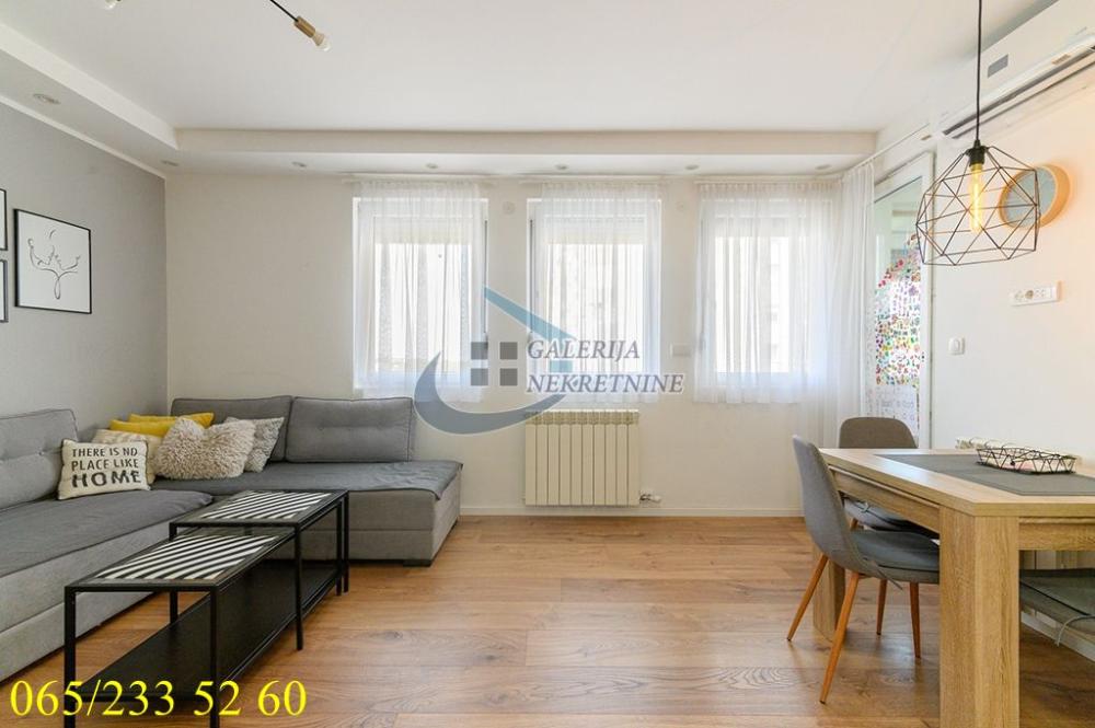 Stan na prodaju u Beogradu, Palilula, trosoban, 58m2, cena 155000 evra