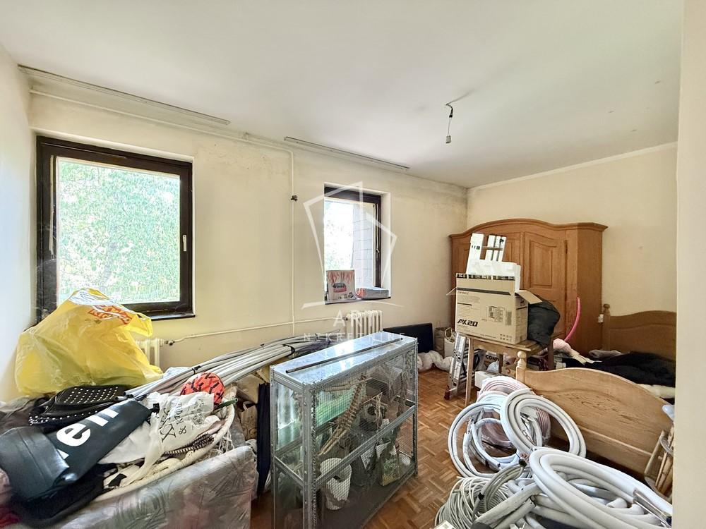 Stan na prodaju u Beogradu, Mirijevo, trosoban, 70m2, cena 160000 evra