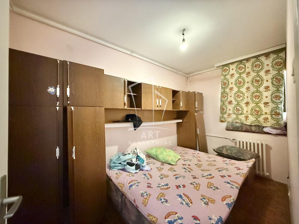 Stan na prodaju u Beogradu, Mirijevo, trosoban, 70m2, cena 160000 evra