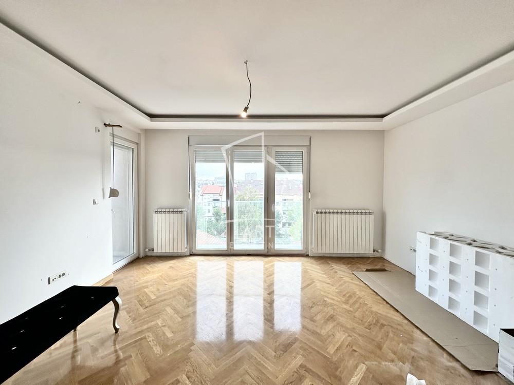 Stan na prodaju u Beogradu, Pašino brdo, trosoban, 75m2, cena 252000 evra