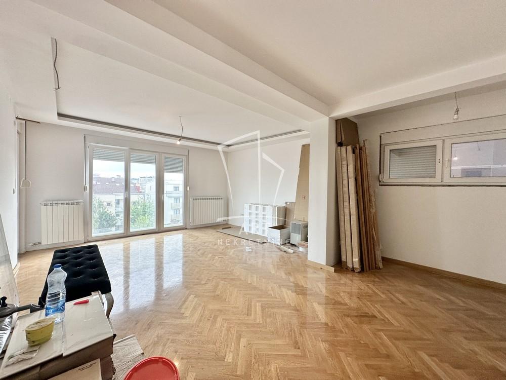 Stan na prodaju u Beogradu, Pašino brdo, trosoban, 75m2, cena 252000 evra