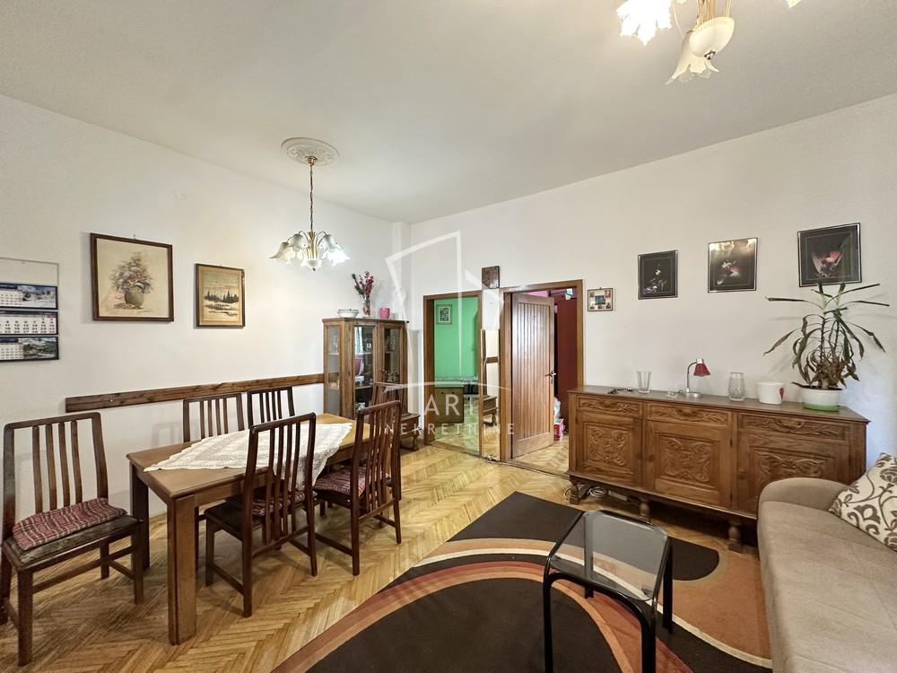 Stan na prodaju u Beogradu, Banovo brdo, trosoban, 59m2, cena 140990 evra