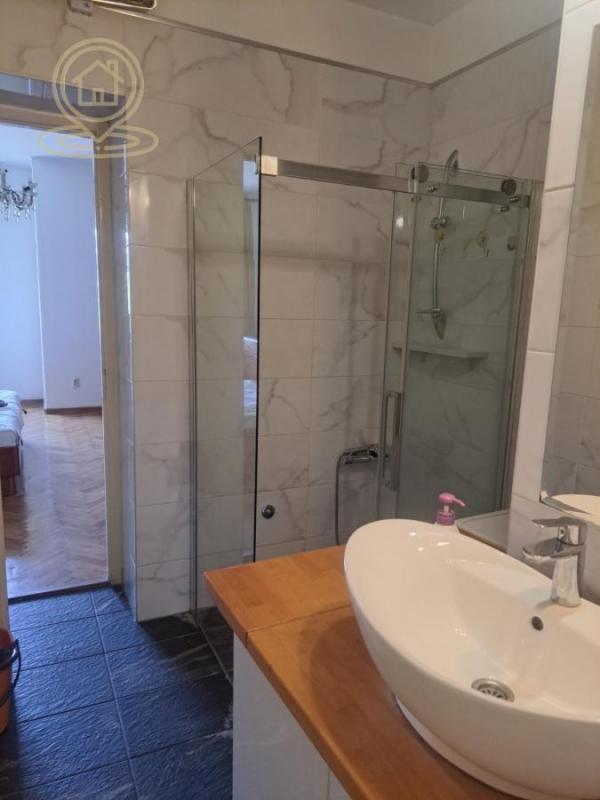 Stan na prodaju u Beogradu, Slavija, dvosoban, 75m2, cena 285000 evra
