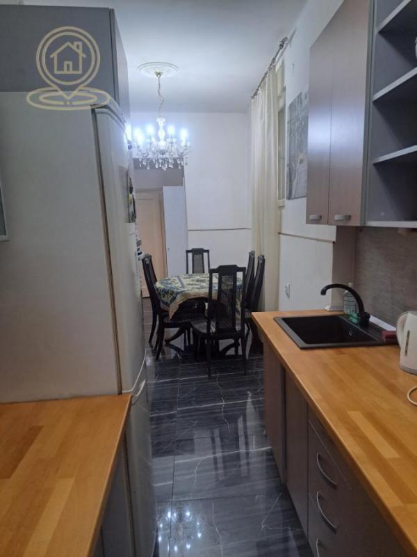 Stan na prodaju u Beogradu, Slavija, dvosoban, 75m2, cena 285000 evra