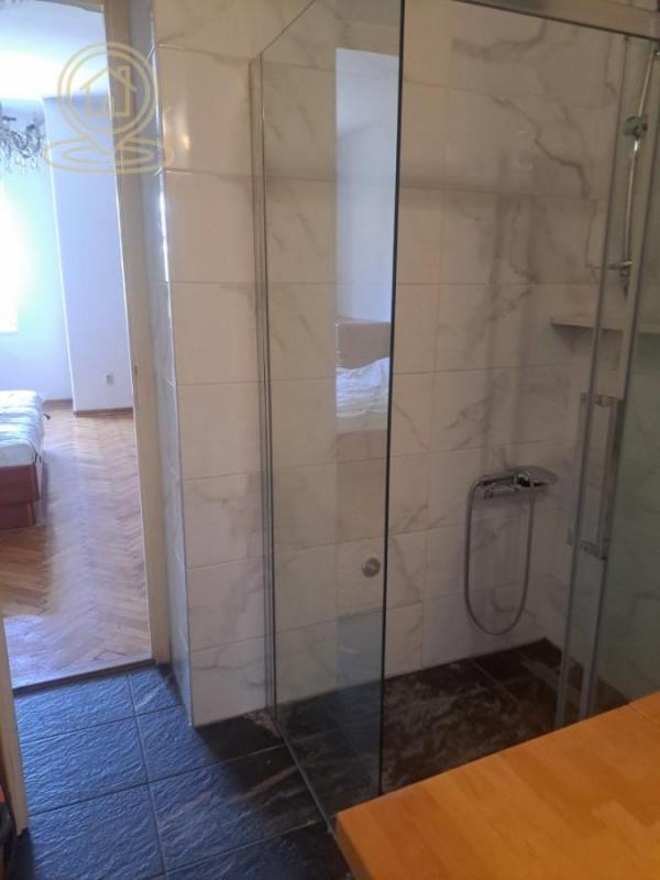 Stan na prodaju u Beogradu, Slavija, dvosoban, 75m2, cena 285000 evra