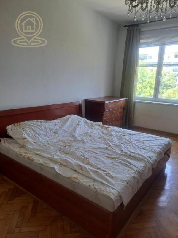 Stan na prodaju u Beogradu, Slavija, dvosoban, 75m2, cena 285000 evra