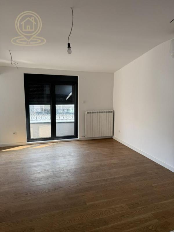 Stan na prodaju u Beogradu, Pašino brdo, troiposoban, 75m2, cena 263500 evra