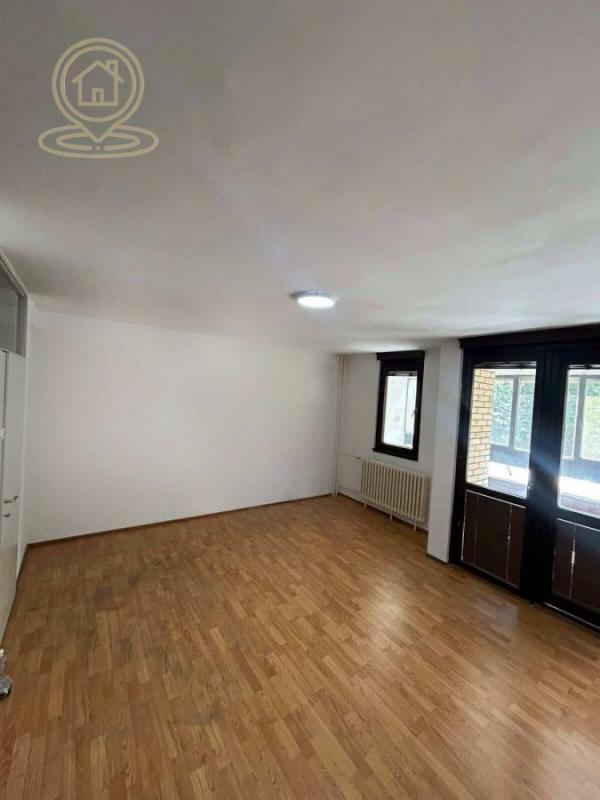 Stan na prodaju u Beogradu, Cerak, troiposoban, 87m2, cena 189900 evra