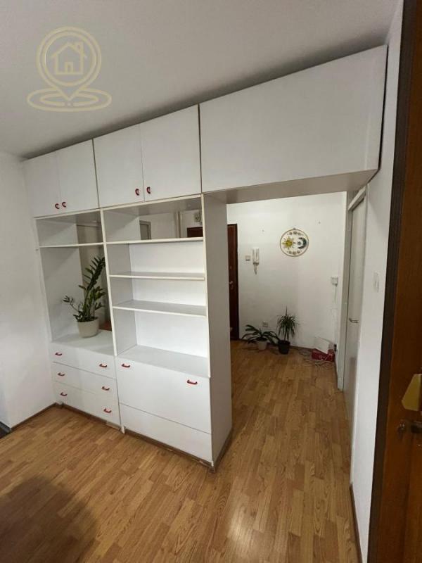 Stan na prodaju u Beogradu, Cerak, troiposoban, 87m2, cena 189900 evra