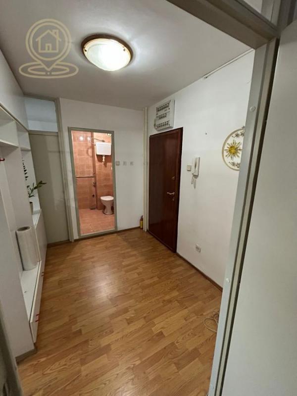 Stan na prodaju u Beogradu, Cerak, troiposoban, 87m2, cena 189900 evra