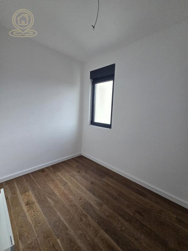Stan na prodaju u Beogradu, Cvetkova pijaca, dvoiposoban, 60m2, cena 159000 evra