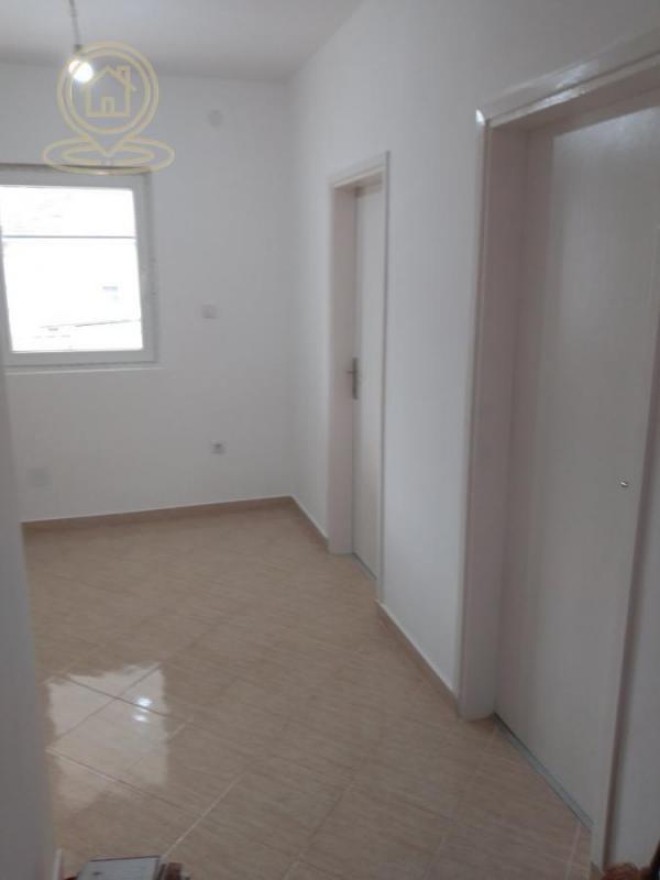 Stan na prodaju u Beogradu, Borča, dvosoban, 60m2, cena 98000 evra