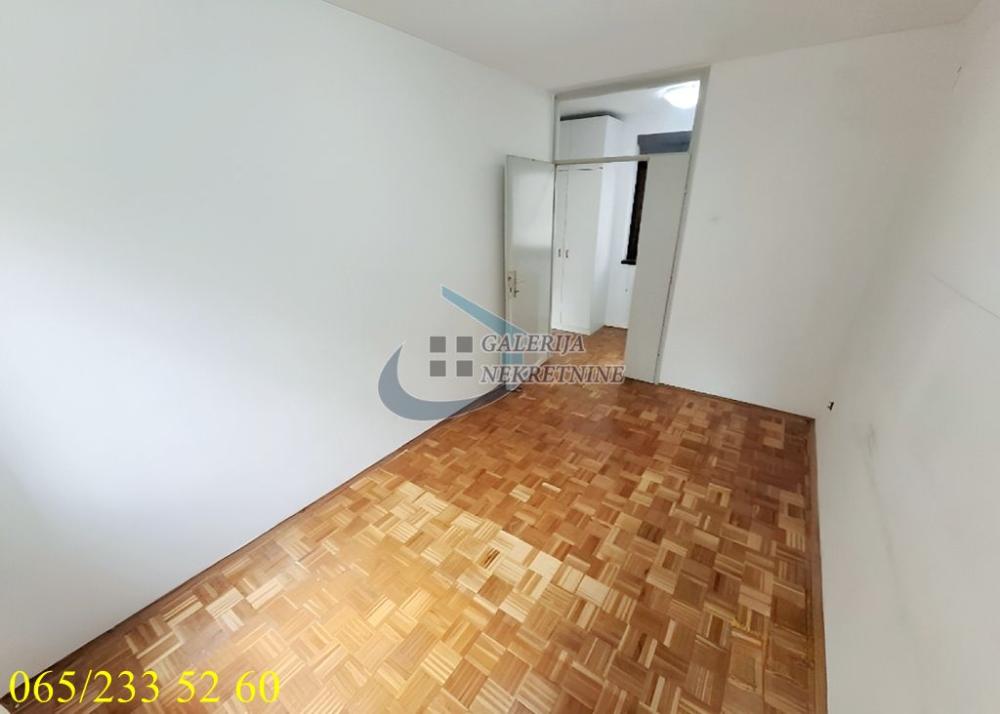 Stan na prodaju u Beogradu, Čukarica, trosoban, 87m2, cena 190000 evra
