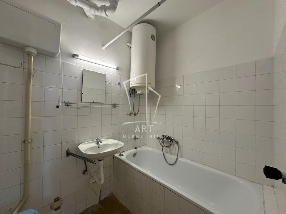 Stan na prodaju u Beogradu, Novi Beograd, jednosoban, 41m2, cena 139000 evra