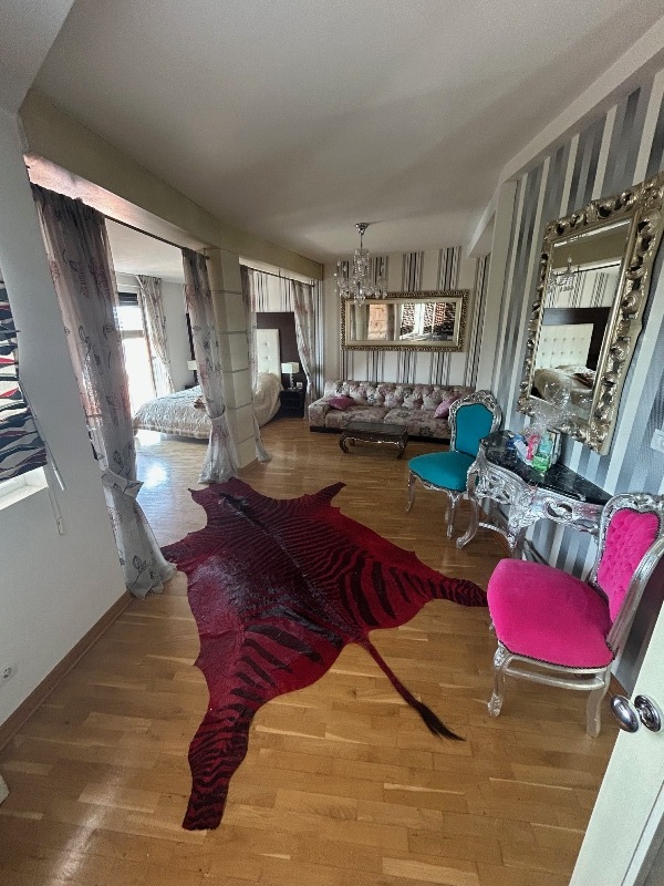 Stan na prodaju u Beogradu, Crveni Krst, trosoban, 126m2, cena 466000 evra