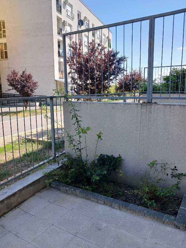 Stan na prodaju u Beogradu, Ovča, jednosoban, 36m2, cena 76000 evra