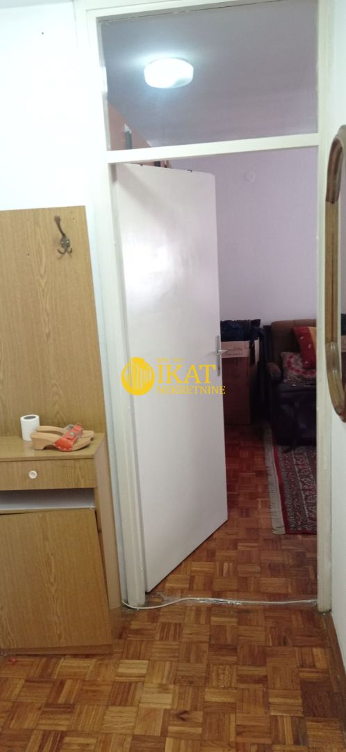 Stan na prodaju u Beogradu, Banjica, jednoiposoban, 38m2, cena 120000 evra