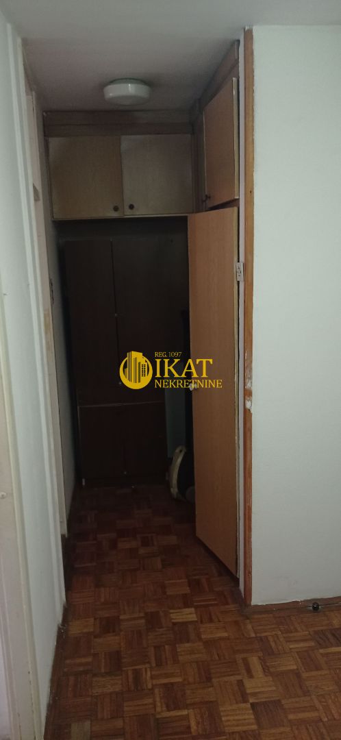 Stan na prodaju u Beogradu, Banjica, jednoiposoban, 38m2, cena 120000 evra