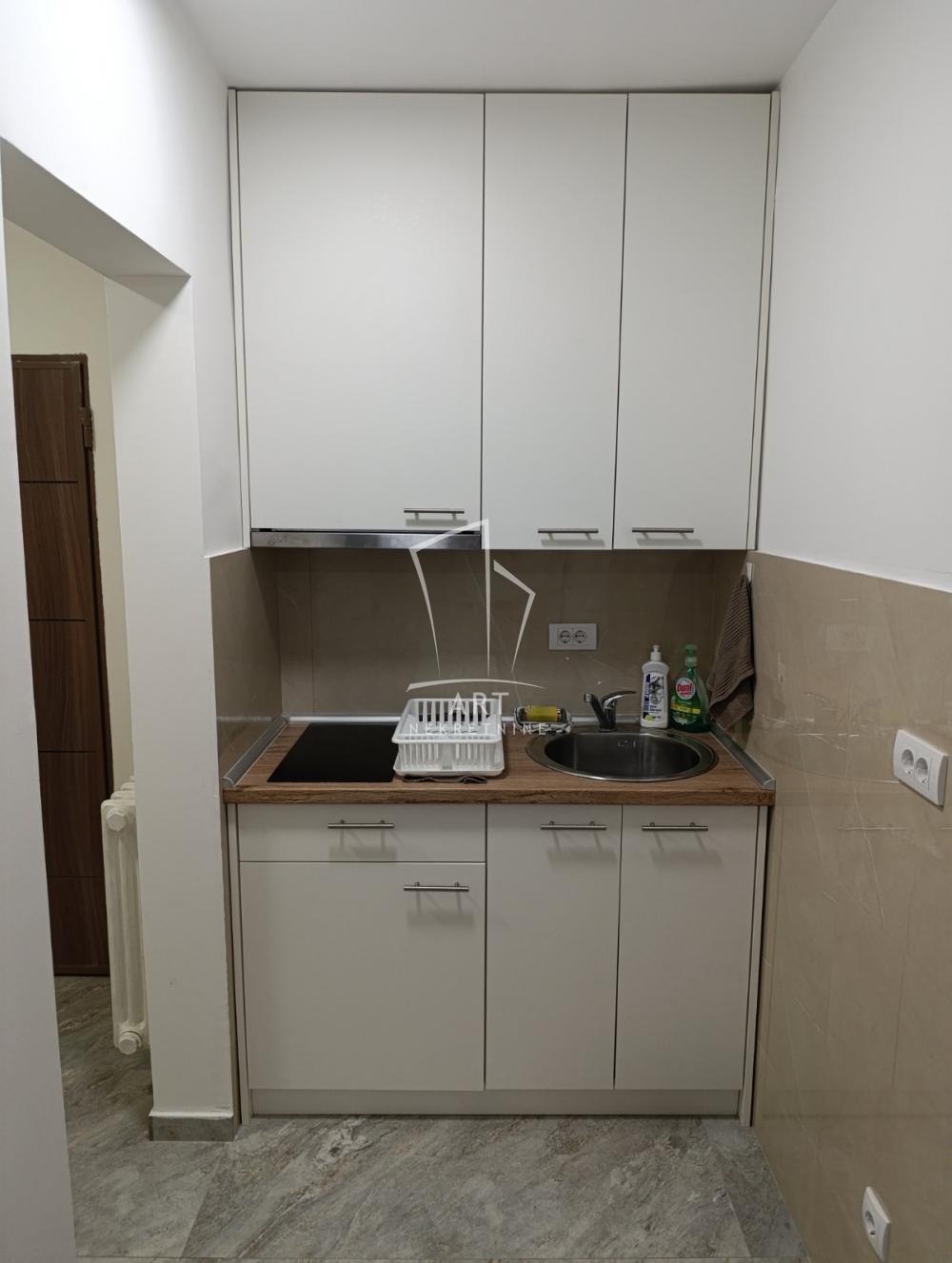Stan na prodaju u Beogradu, Miljakovac, jednosoban, 26m2, cena 69500 evra