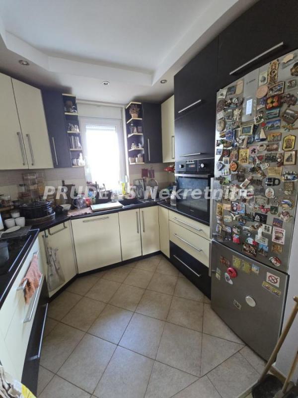 Stan na prodaju u Beogradu, Banjica, 125m2, cena 280000 evra