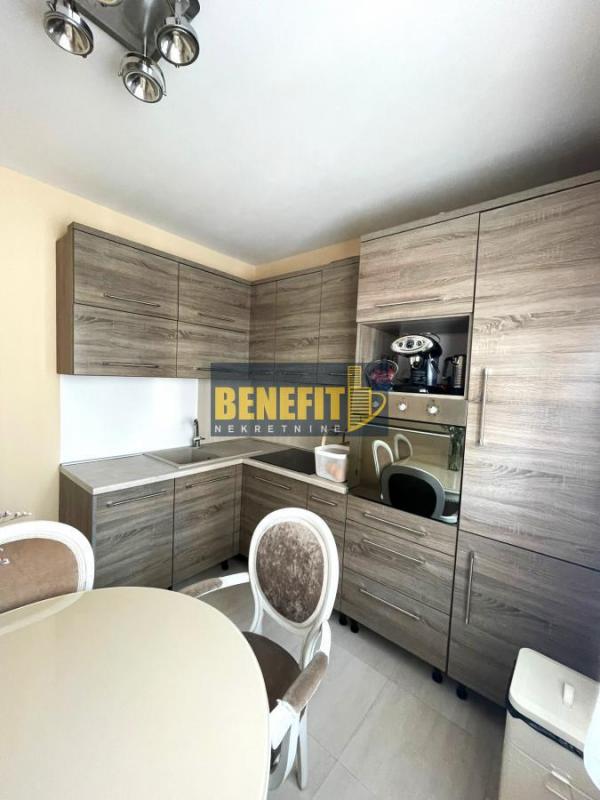 Stan na prodaju u Beogradu, Pašino brdo, trosoban, 80m2, cena 304000 evra