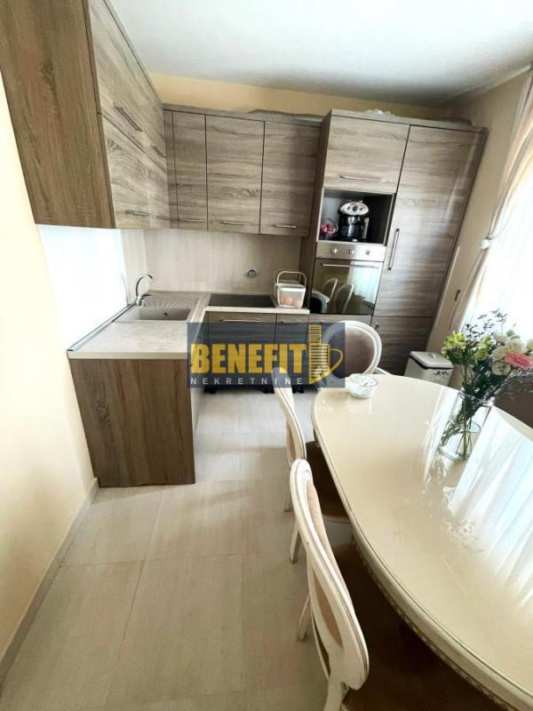 Stan na prodaju u Beogradu, Pašino brdo, trosoban, 80m2, cena 304000 evra