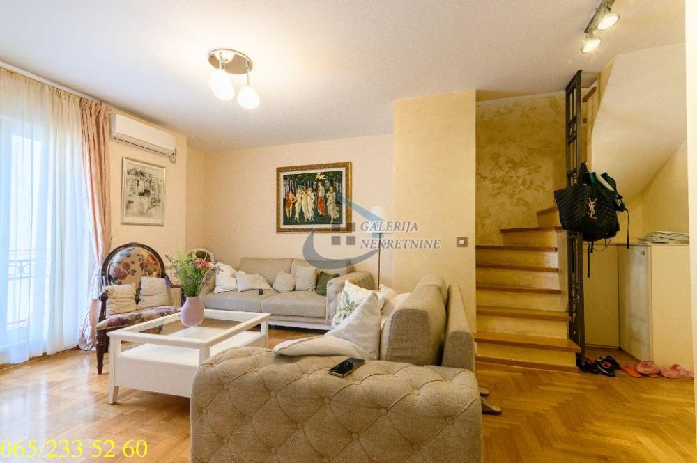 Stan na prodaju u Beogradu, Voždovac, trosoban, 80m2, cena 304000 evra