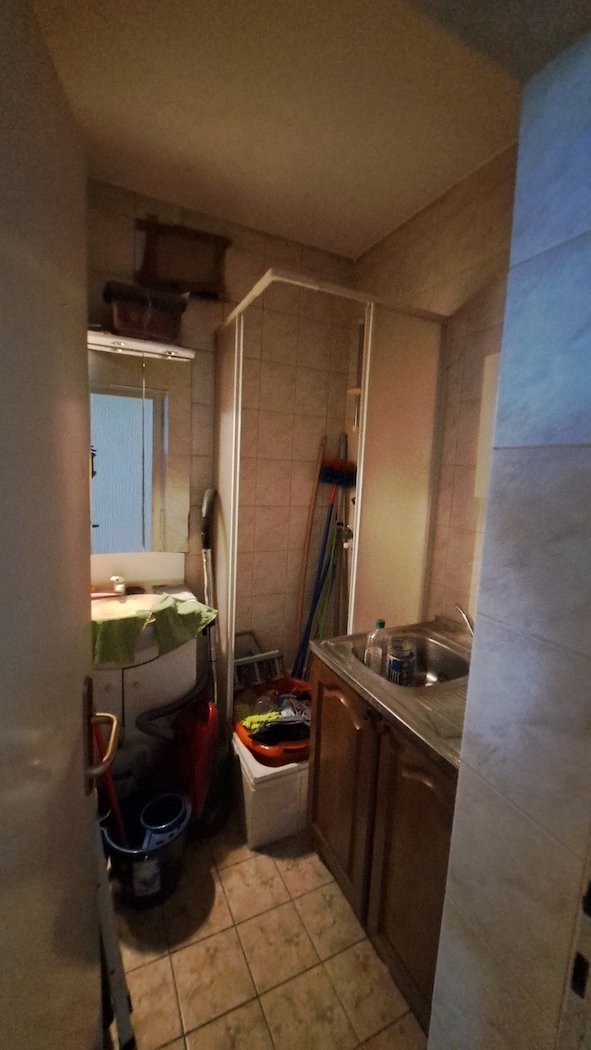 Stan na prodaju u Beogradu, Novi Beograd blok 21 (10. gimnazija), cetvorosoban, 90m2, cena 350000 evra