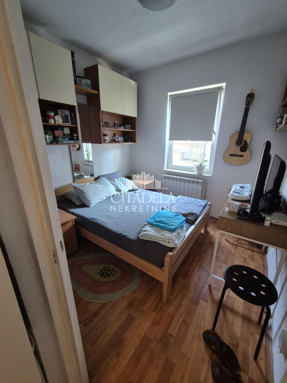 Stan na prodaju u Beogradu, Rakovica, jednoiposoban, 30m2, cena 82000 evra