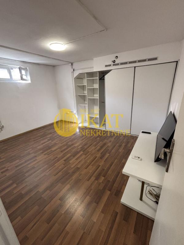 Stan na prodaju u Beogradu, Savski venac, dvosoban, 43m2, cena 118000 evra