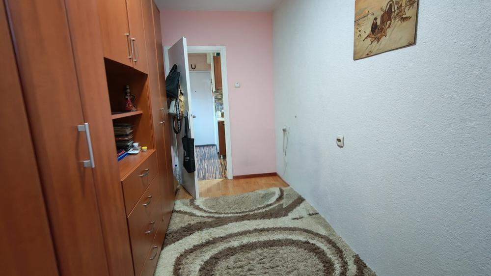 Stan na prodaju u Beogradu, Borča, jednoiposoban, 40m2, cena 80000 evra