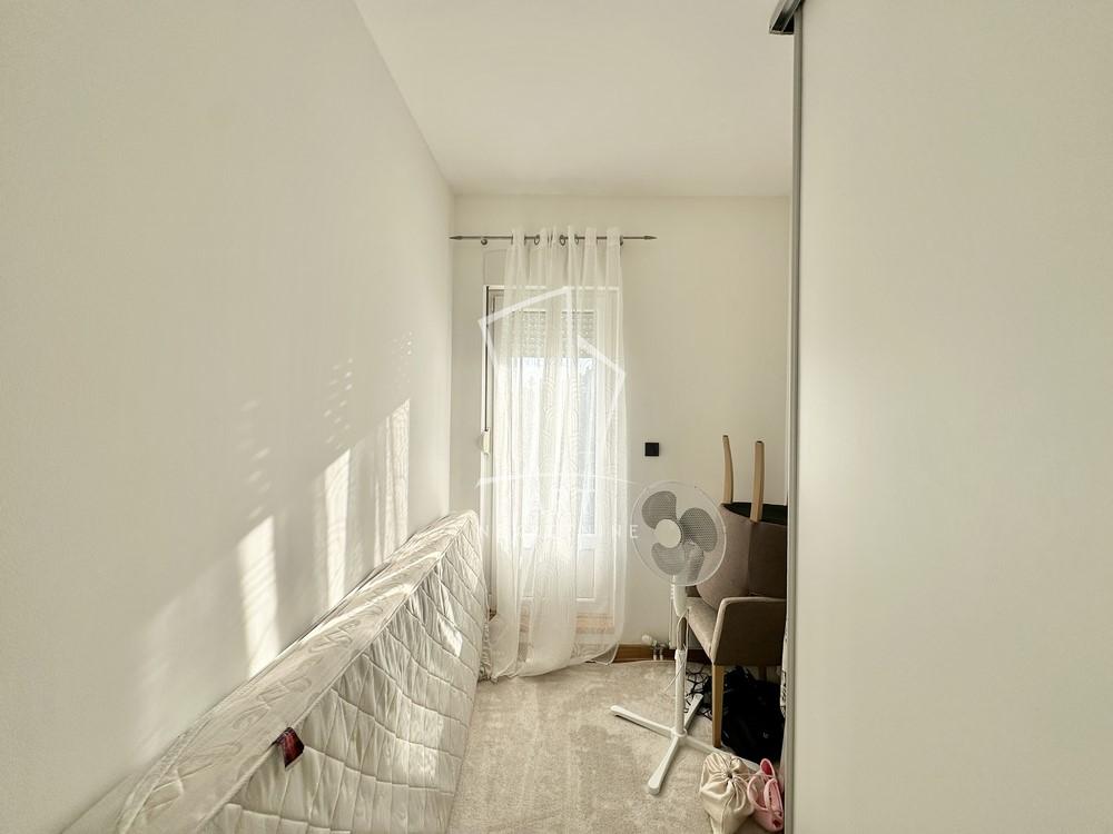 Stan na prodaju u Beogradu, Voždovac, dvosoban, 50m2, cena 200000 evra
