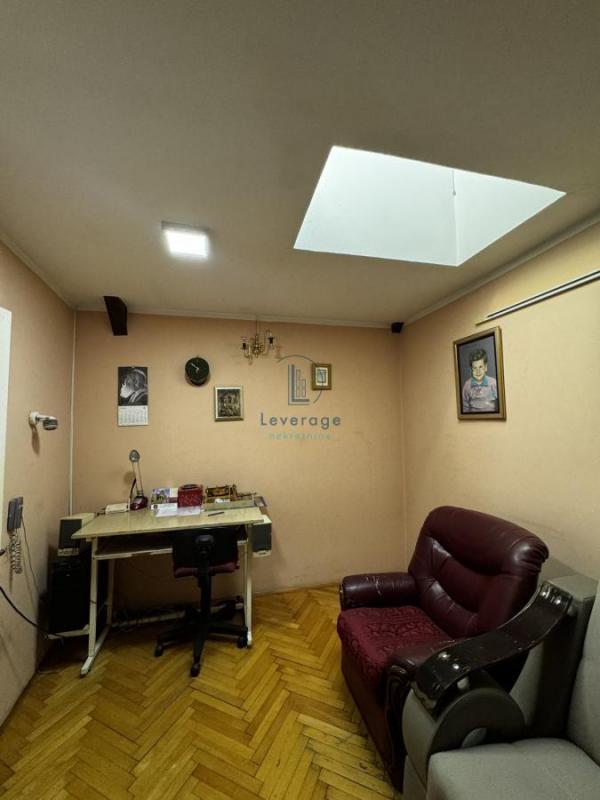 Stan na prodaju u Beogradu, Vračar (Hram), troiposoban, 80m2, cena 220000 evra