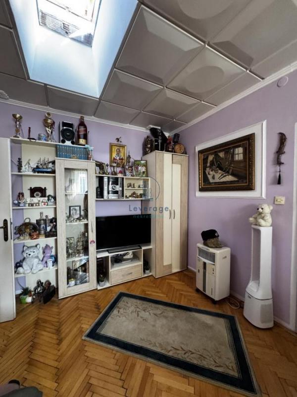 Stan na prodaju u Beogradu, Vračar (Hram), troiposoban, 80m2, cena 220000 evra