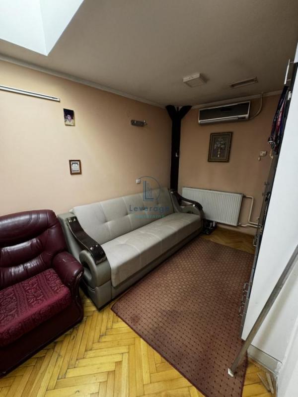 Stan na prodaju u Beogradu, Vračar (Hram), troiposoban, 80m2, cena 220000 evra