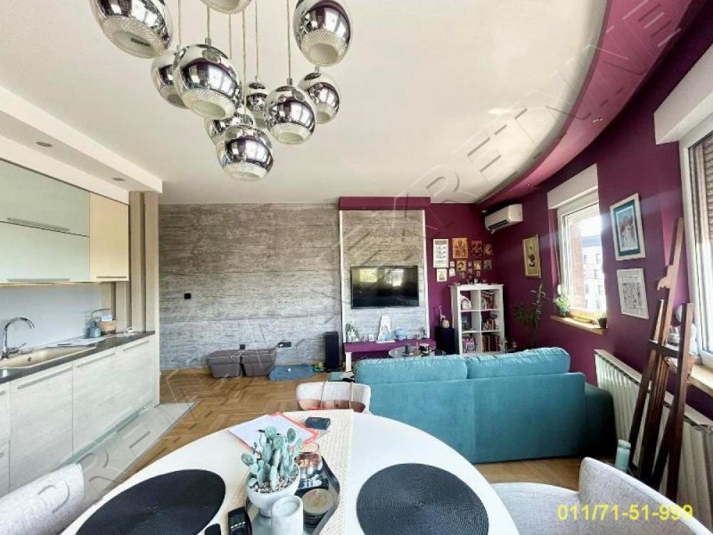 Stan na prodaju u Beogradu, Trošarina, cetvorosoban, 90m2, cena 360000 evra