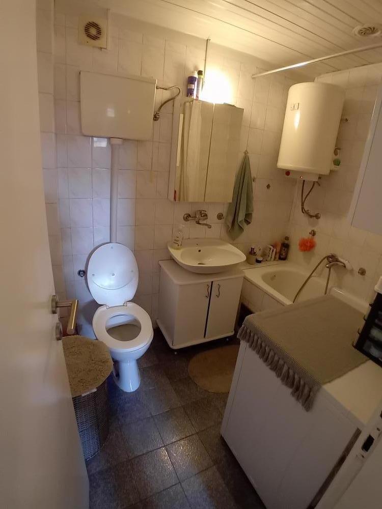 Stan na prodaju u Beogradu, Žarkovo, dvoiposoban, 49m2, cena 93000 evra