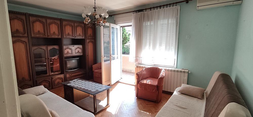 Stan na prodaju u Beogradu, trosoban, 83m2, cena 195000 evra