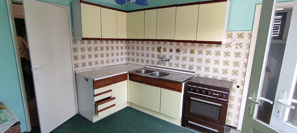 Stan na prodaju u Beogradu, trosoban, 83m2, cena 195000 evra