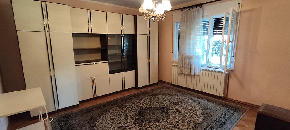 Stan na prodaju u Beogradu, trosoban, 83m2, cena 195000 evra