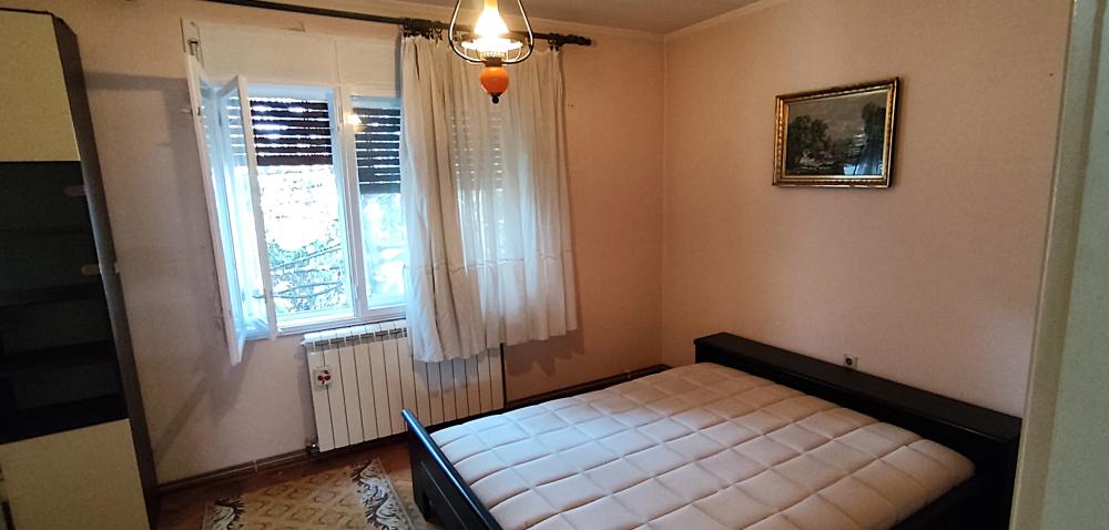Stan na prodaju u Beogradu, trosoban, 83m2, cena 195000 evra