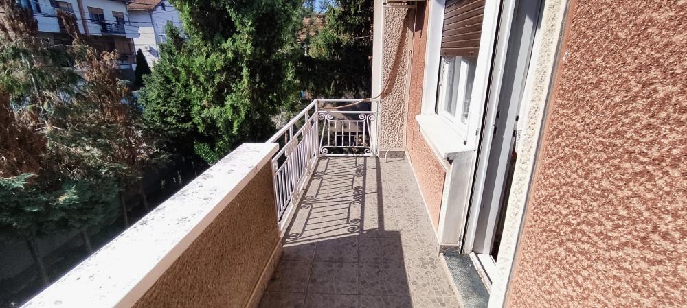 Stan na prodaju u Beogradu, trosoban, 83m2, cena 195000 evra