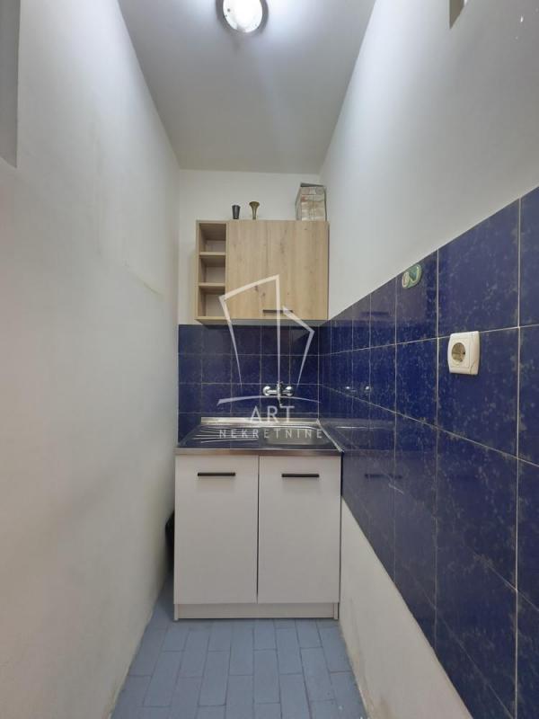 Stan na prodaju u Beogradu, Karaburma, jednoiposoban, 34m2, cena 104500 evra