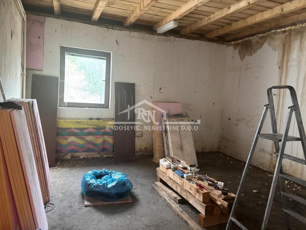 Stan na prodaju u Beogradu, Žarkovo, jednoiposoban, 42m2, cena 47000 evra