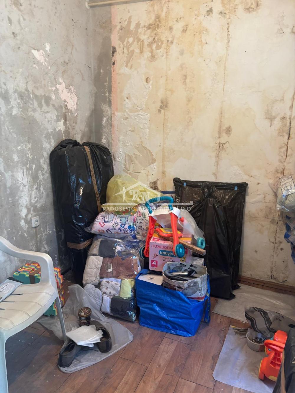 Stan na prodaju u Beogradu, Žarkovo, jednoiposoban, 42m2, cena 47000 evra