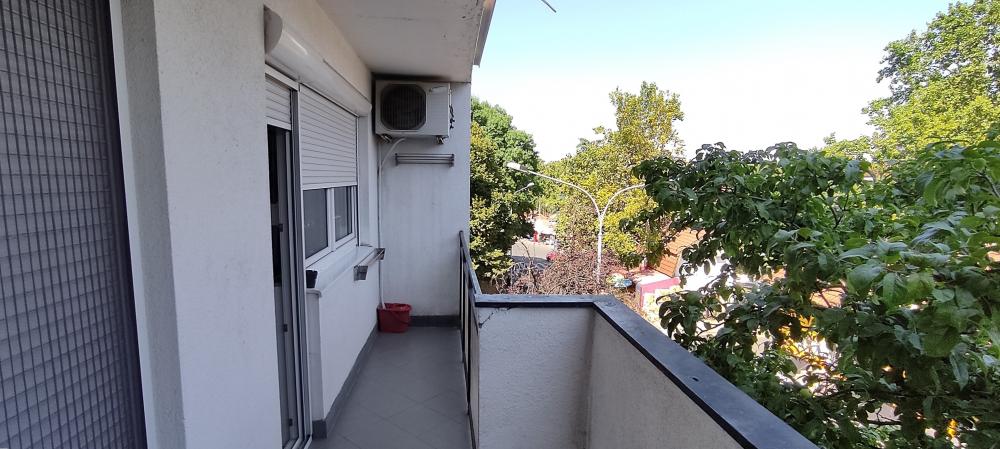 Stan na prodaju u Beogradu, Karaburma, dvosoban, 53m2, cena 144000 evra