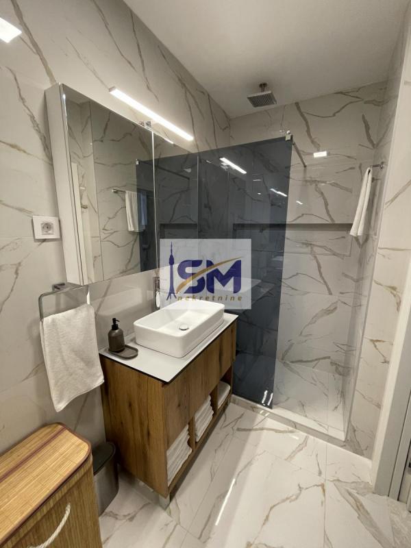 Stan na prodaju u Beogradu, Vidikovac, trosoban, 100m2, cena 167000 evra