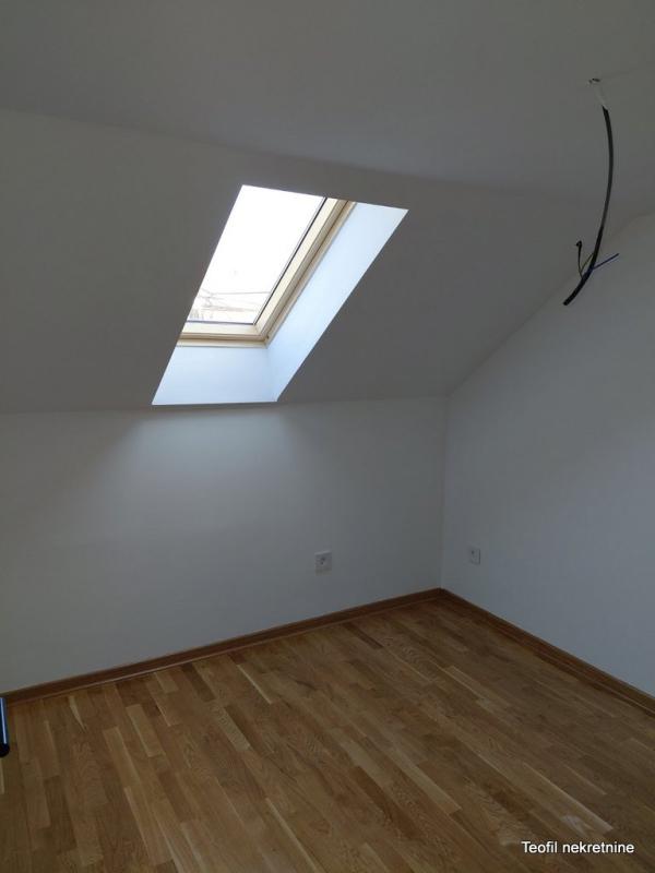 Stan na prodaju u Beogradu, Zemun, jednoiposoban, 43m2, cena 125000 evra