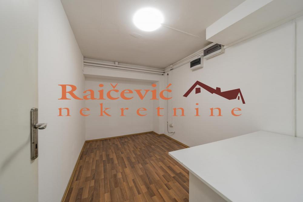Stan na prodaju u Beogradu, Beograd (centar), dvoiposoban, 43m2, cena 118000 evra