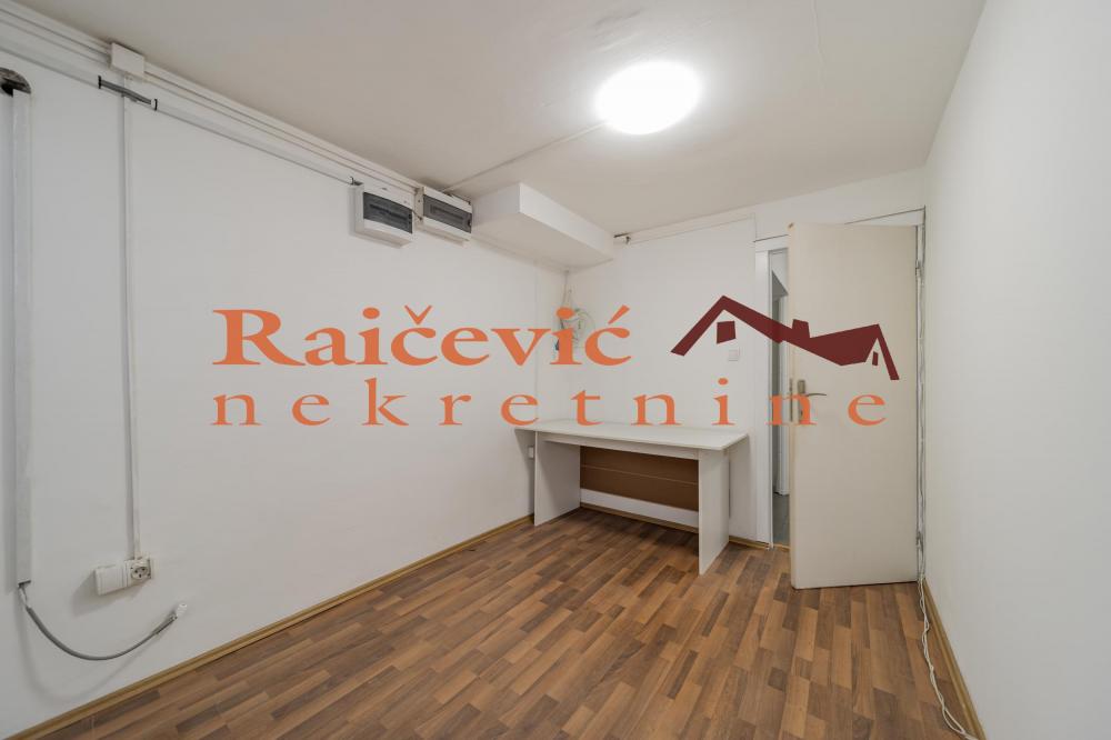 Stan na prodaju u Beogradu, Beograd (centar), dvoiposoban, 43m2, cena 118000 evra